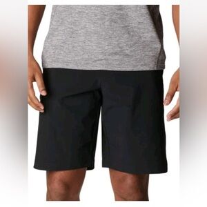 Columbia Men's Black Flat Front Shorts with Omni shield